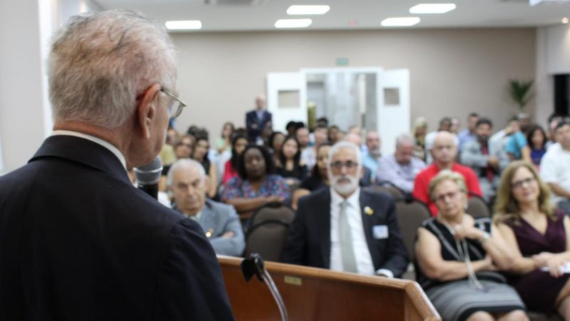 Convite para palestra Ensinando Cidadania com Valores, dia 15 de março de 2018